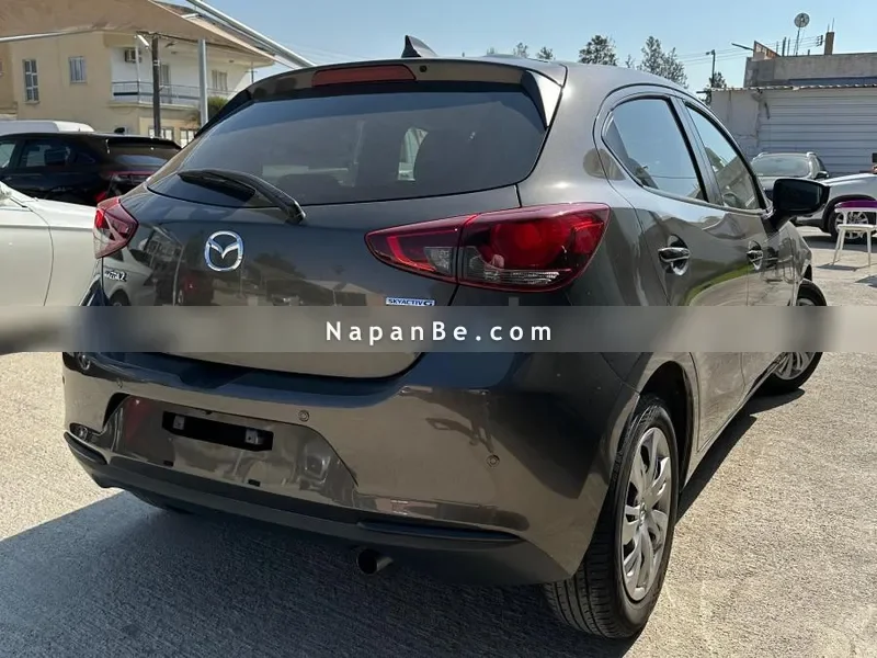 Mazda 2