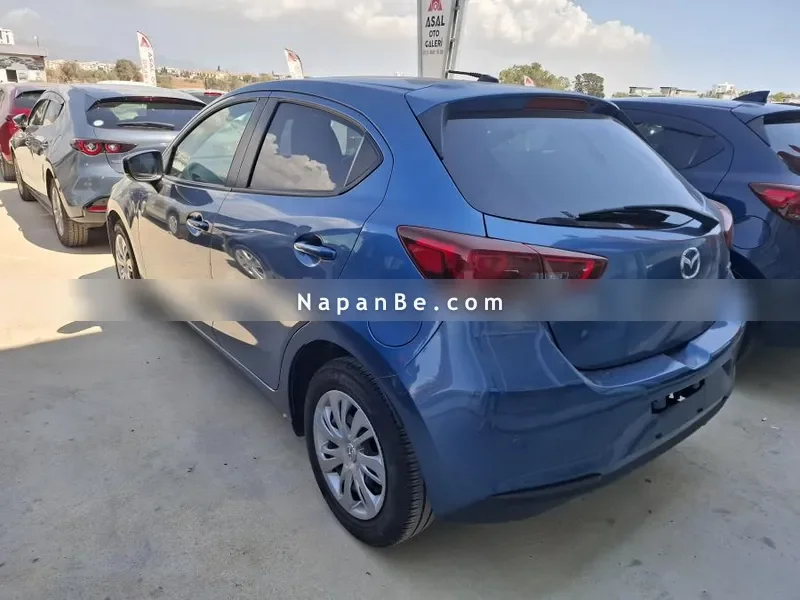 Mazda 2