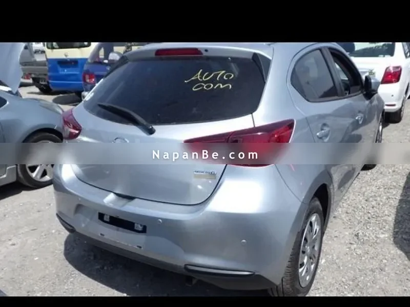 Mazda 2