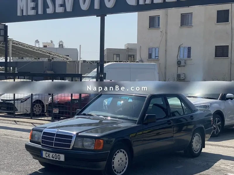 Mercedes-Benz 190