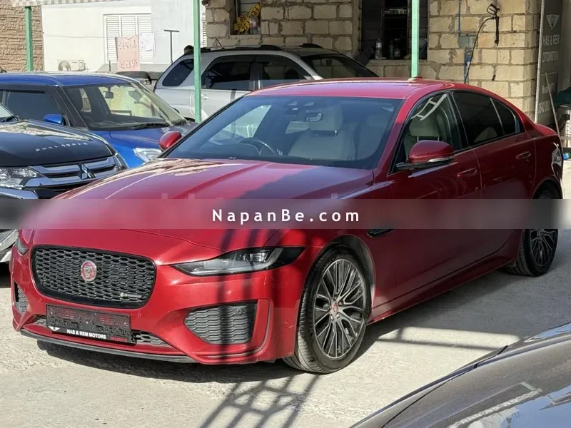 Jaguar XE