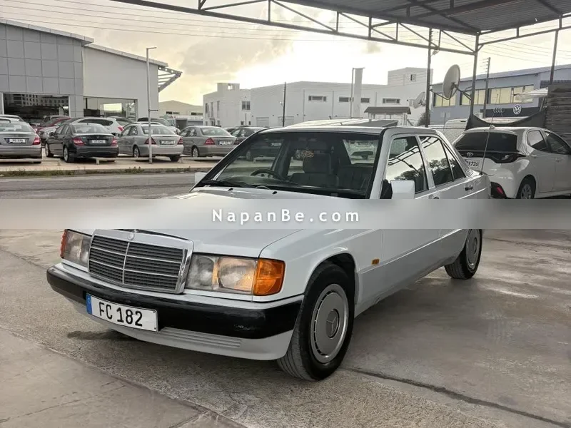 Mercedes-Benz 190