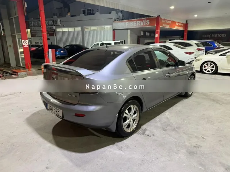 Mazda Axela