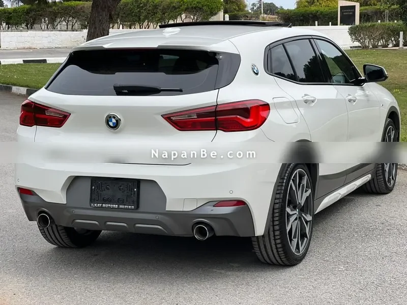 BMW X2