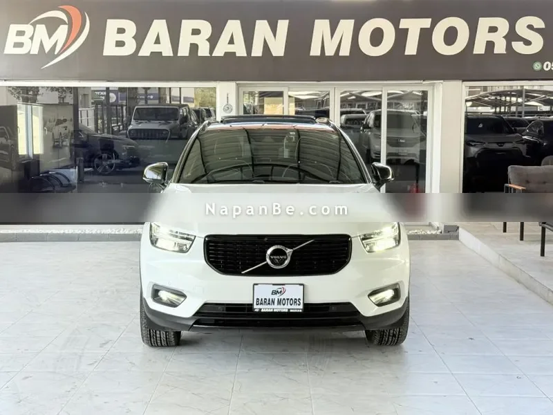 Volvo XC40