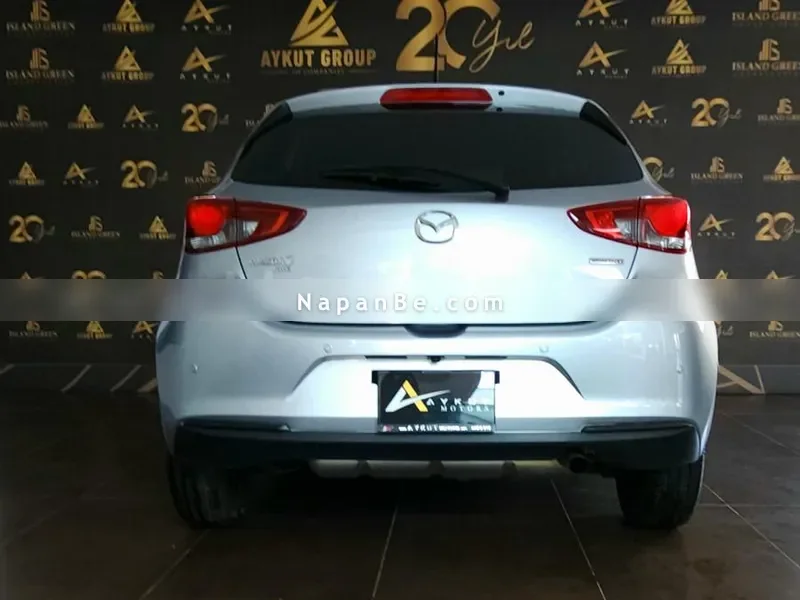 Mazda 2