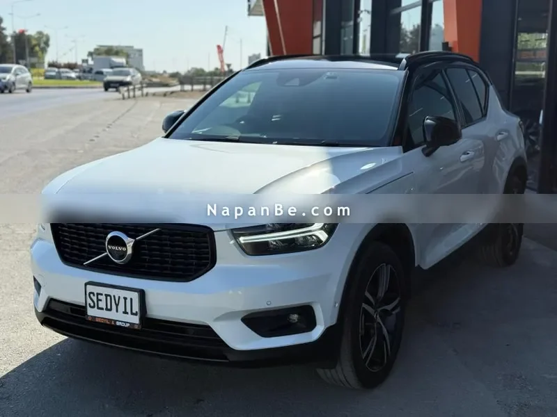 Volvo XC40