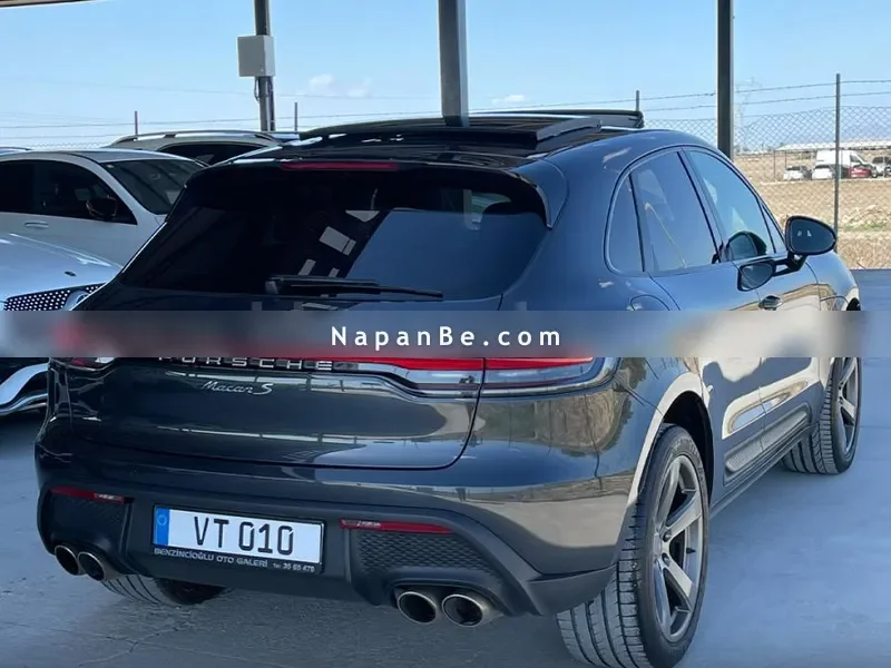 2022 Porsche Macan