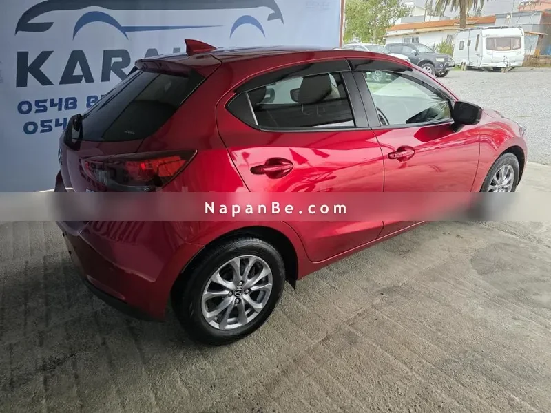 Mazda 2